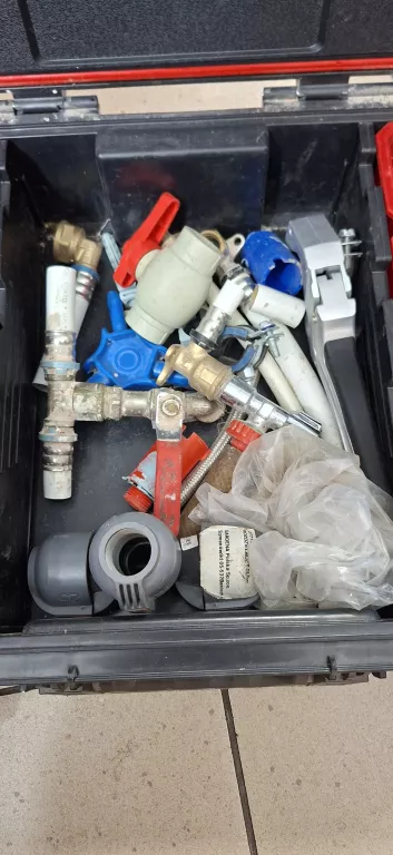 ZESTAW HYDRAULICZNY SKRZYNKA