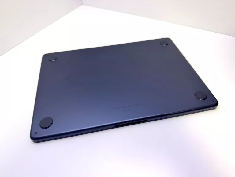 LAPTOP MACBOOK AIR M2