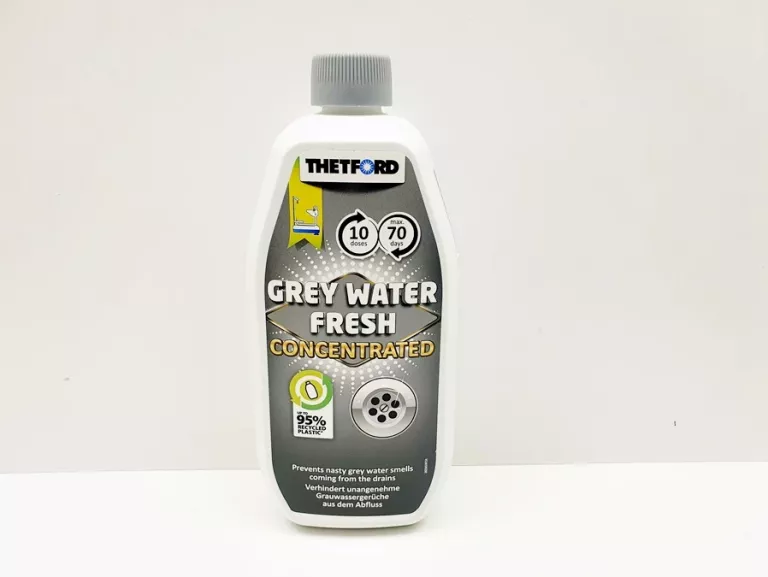 KONCENTRAT DO WODY SZAREJ NA KEMPINGU W KAMPERZE GREY WATER 0,8L THETFORD