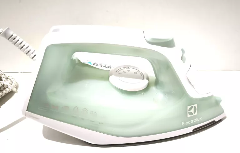 zelazko-electrolux-easyline-edb1740lg-opis-ean-gtin-7332543694310