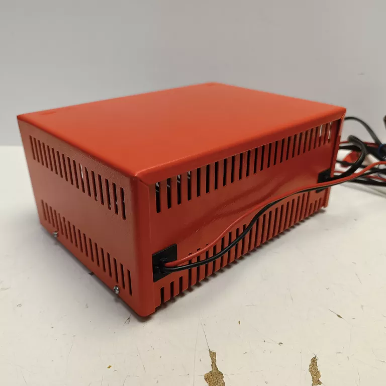 ABSAAR AUTOMATYCZNY PROSTOWNIK DO AKUMULATORA 12V 6A