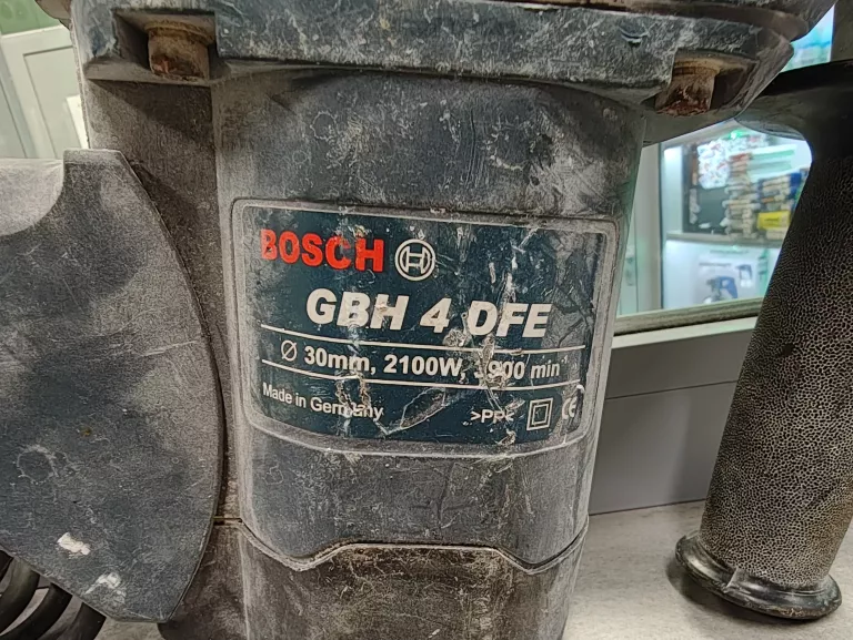 MŁOT BOSH GBH 4 DFE