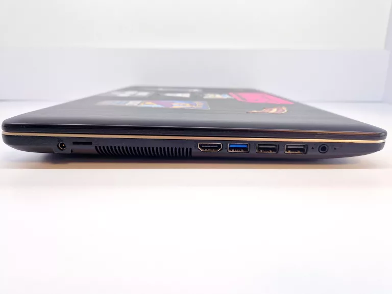 LAPTOP ASUS X540B AMD A4 4 RAM 256 SSD