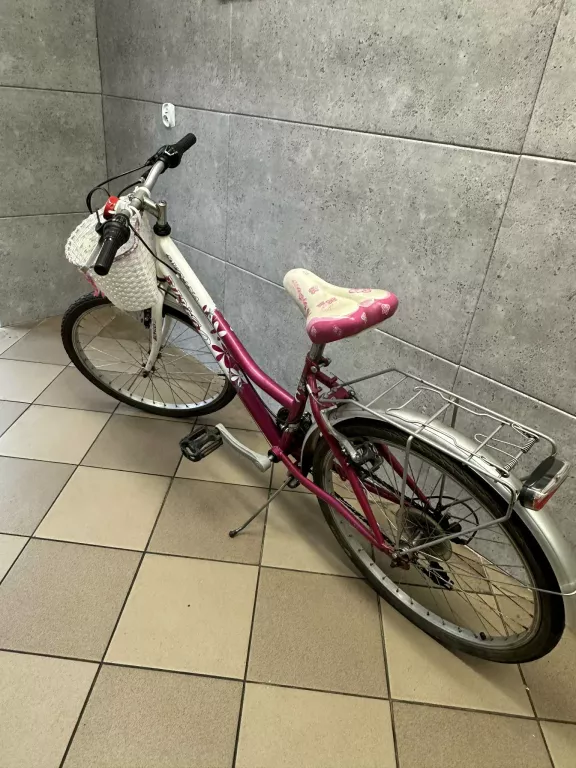 rower-suzana-bingo-z-koszykiem-bialo-rozowy-24-stan-11323-2