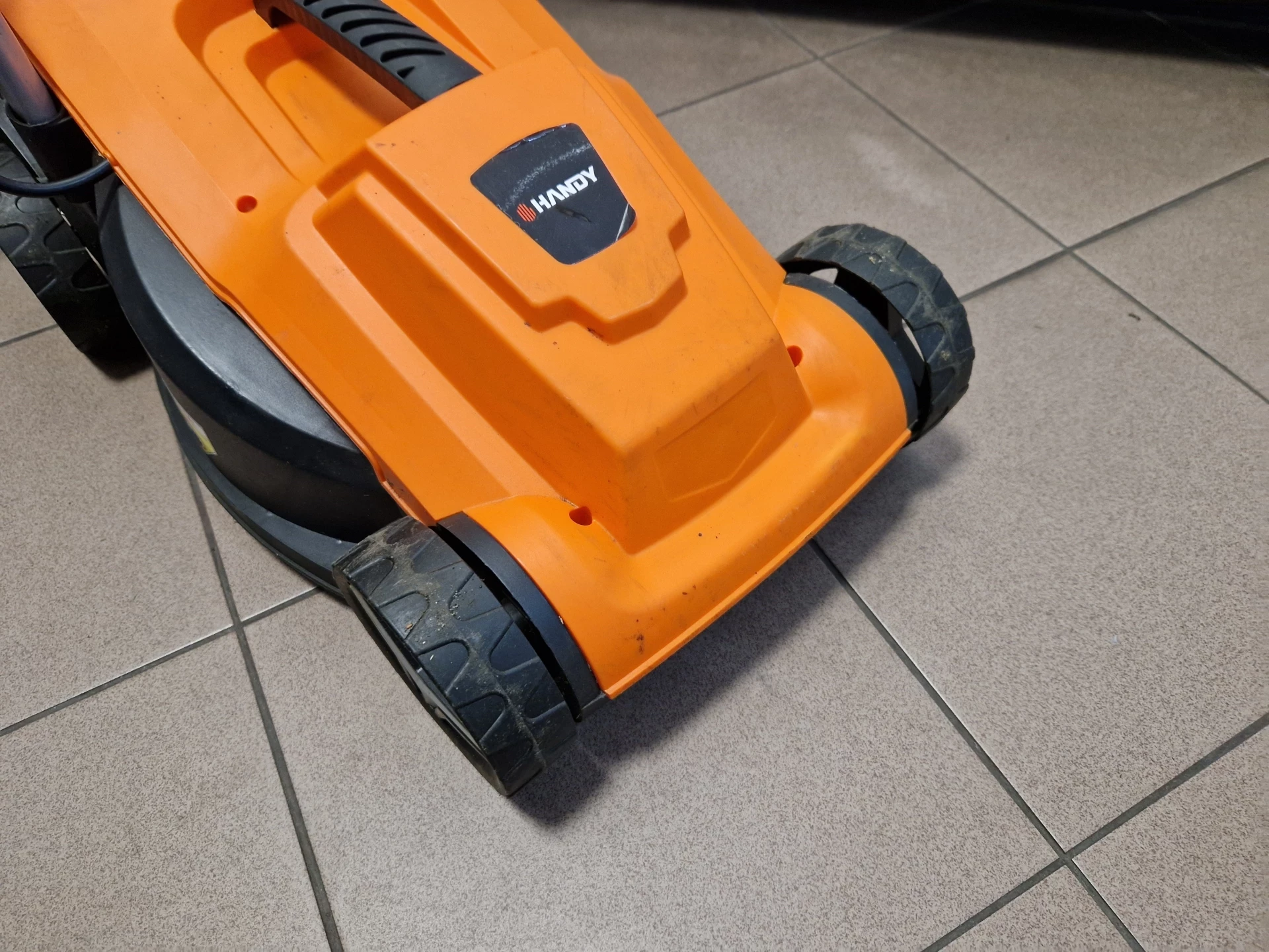 kosiarka-elektryczna-handy-yk1002-1000w-kosz-9418-2