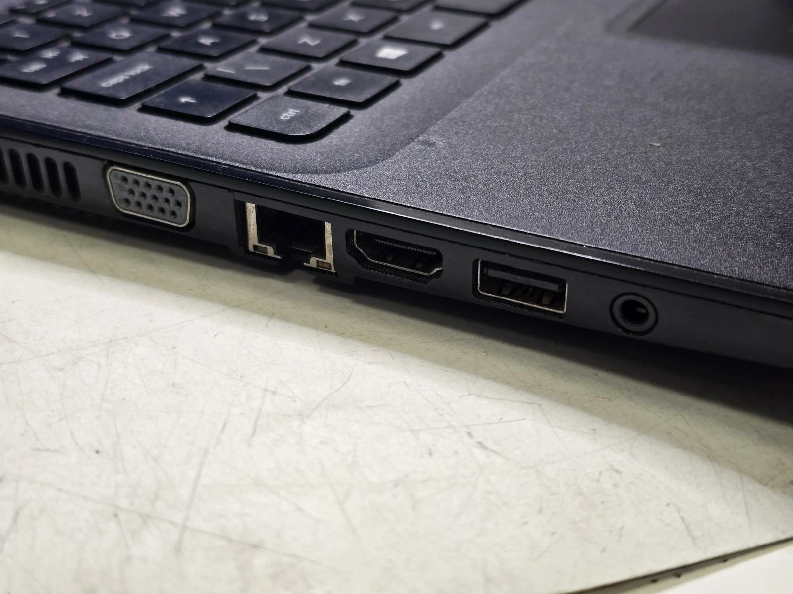 laptop-hp-255-g3-amd-a4-5000-8-gb-ram-240-gb-ssd-radeon-hd-8330-seria-procesora-4366-214