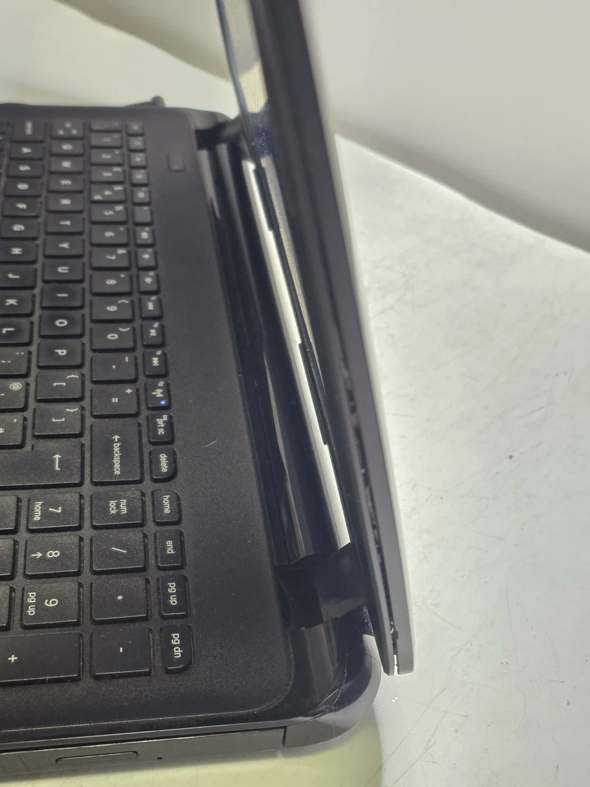 laptop-hp-255-g3-amd-a4-5000-8-gb-ram-240-gb-ssd-radeon-hd-8330-liczba-rdzeni-procesora-4329-3