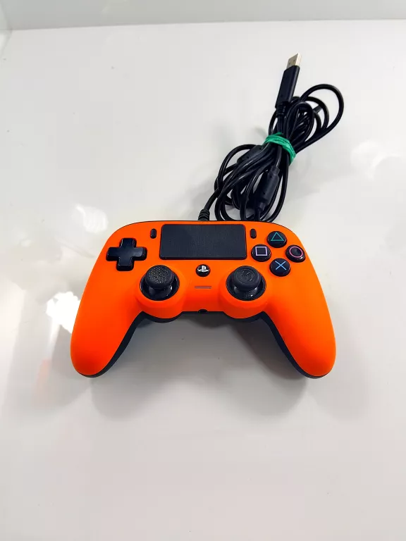 PAD PRZEWODOWY DO PS4 NACON BB4469ORA