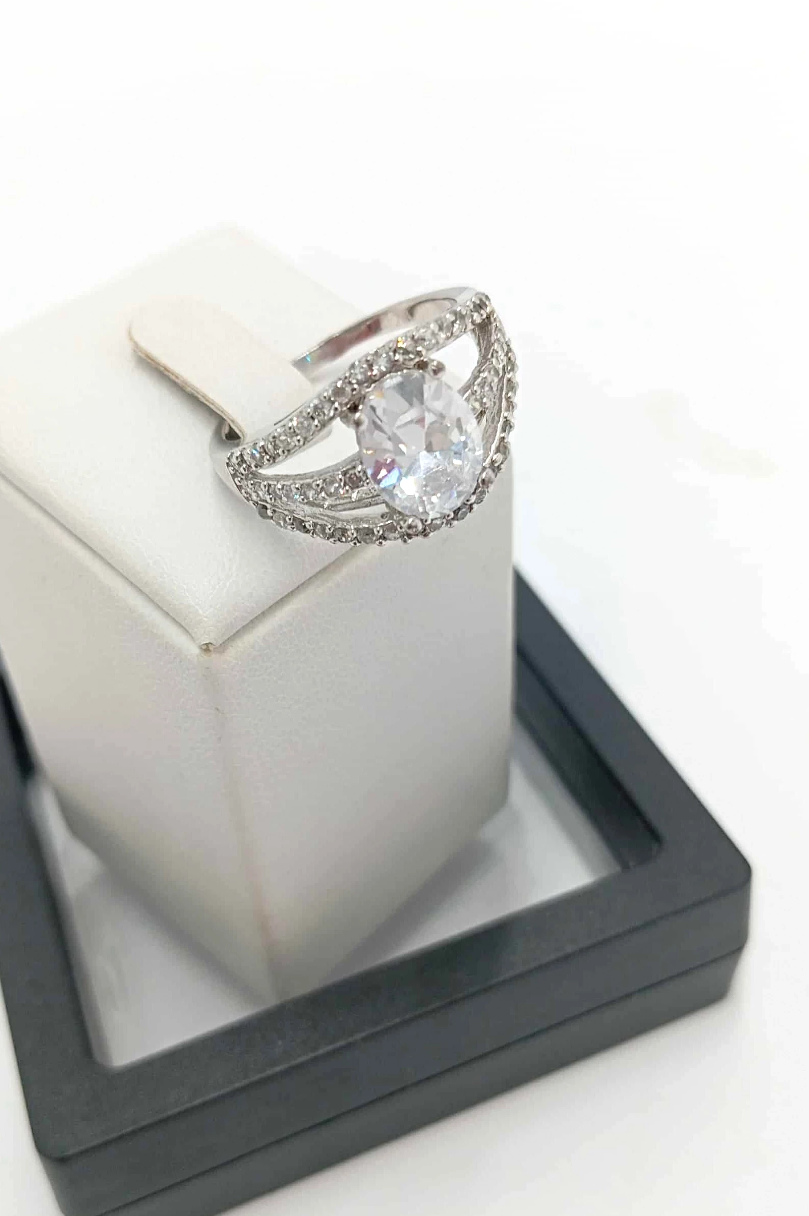 srebrny-pierscionek-p925-stan-11323-2