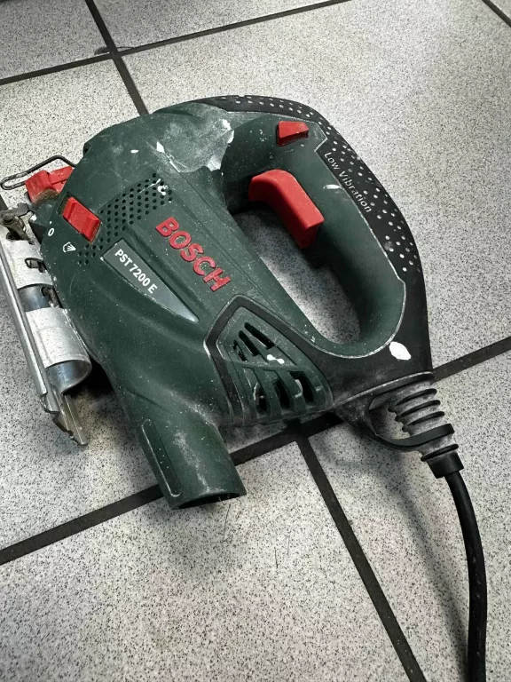 WYRZYNARKA PST 700 E BOSCH 500W + WALIZKA ZAKLEJONY KABEL