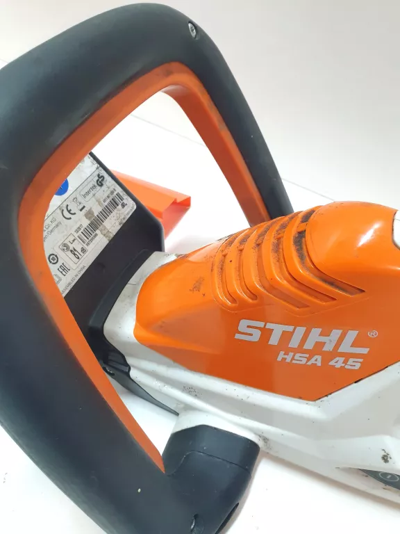 NOŻYCE AKUMULATOROWE DO ŻYWOPŁOTU STIHL HSA 45
