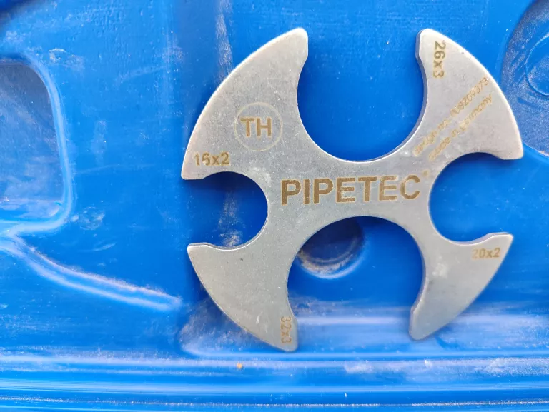 ZACISKARKA DO RUR PIPETEC