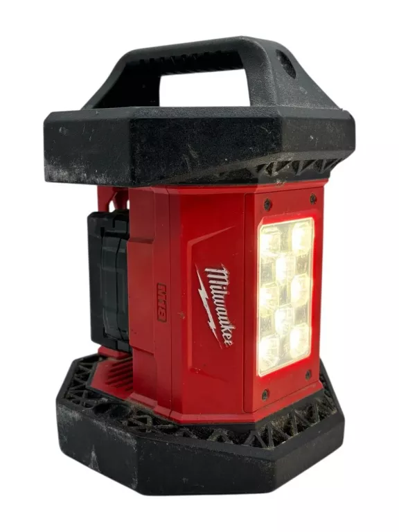 LAMPA HALOGEN AKUMULATOROWA MILWAUKEE M18