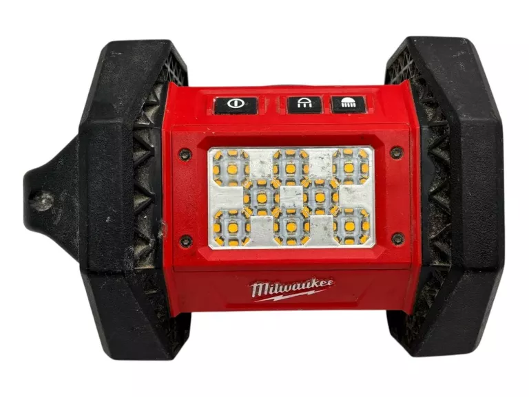 LAMPA HALOGEN AKUMULATOROWA MILWAUKEE M18