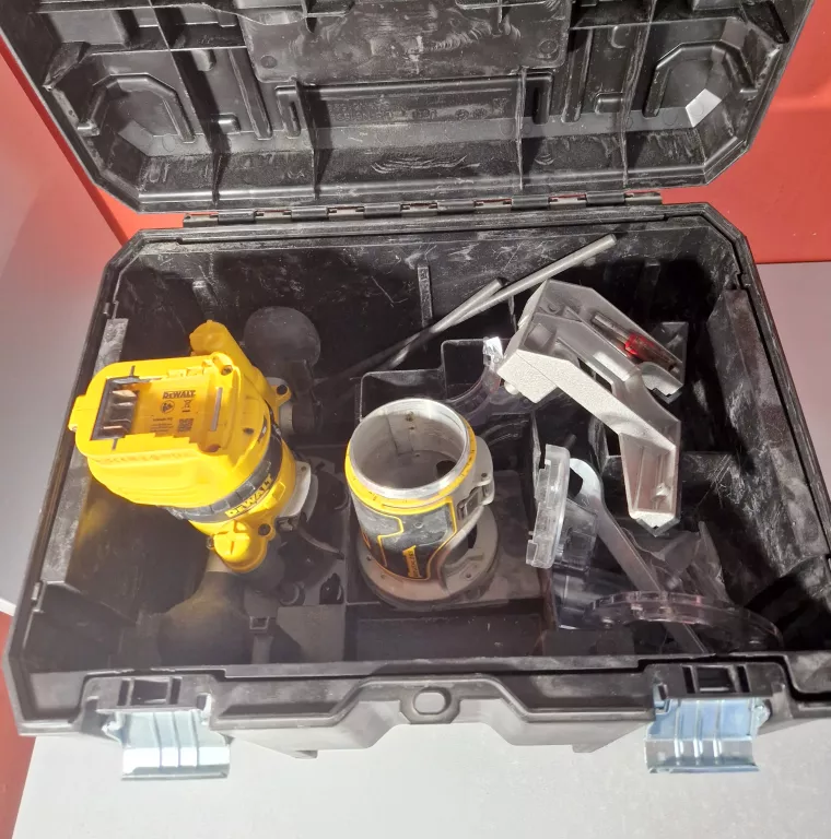 FREZARKA DEWALT DCW604NT