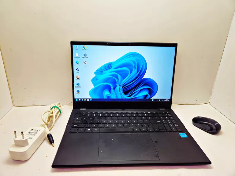 LAPTOP TECHBITE PIX 15.6 + ŁAD CELERON N5105/128GB/8GB/WIN11