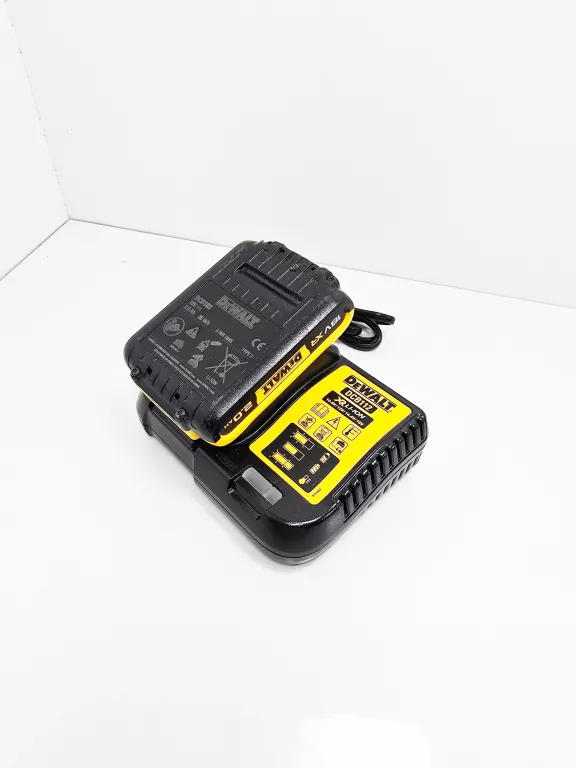 WKRETARKA DEWALT DCD795 2 AKUMULATORY ŁADOWARKA WALIZKA