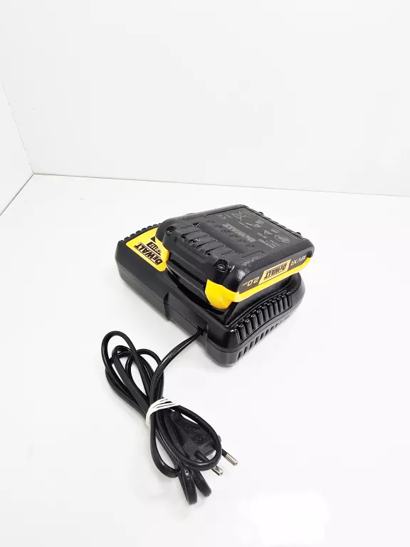 WKRETARKA DEWALT DCD795 2 AKUMULATORY ŁADOWARKA WALIZKA