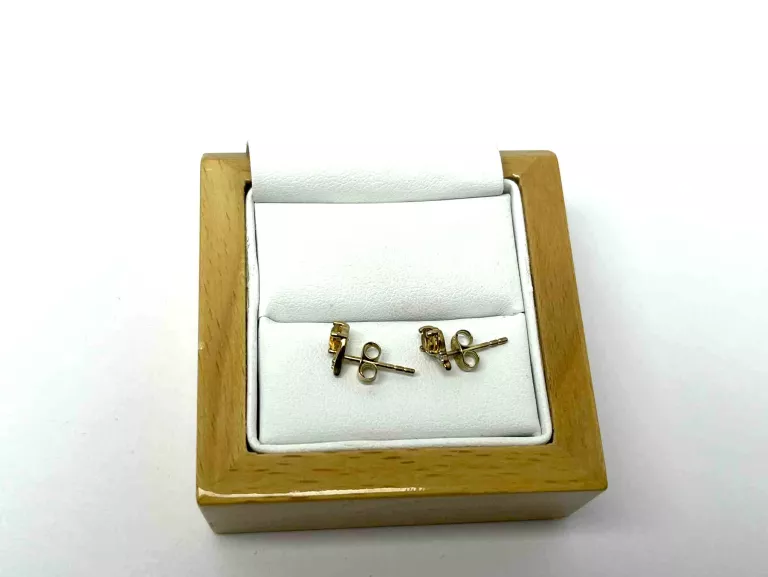 [375] ZŁOTE KOLCZYKI Z DIAMENTEM 0,8G - CERTYFIKAT