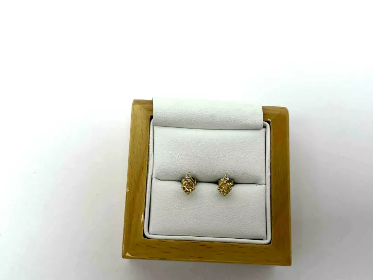 [375] ZŁOTE KOLCZYKI Z DIAMENTEM 0,8G - CERTYFIKAT