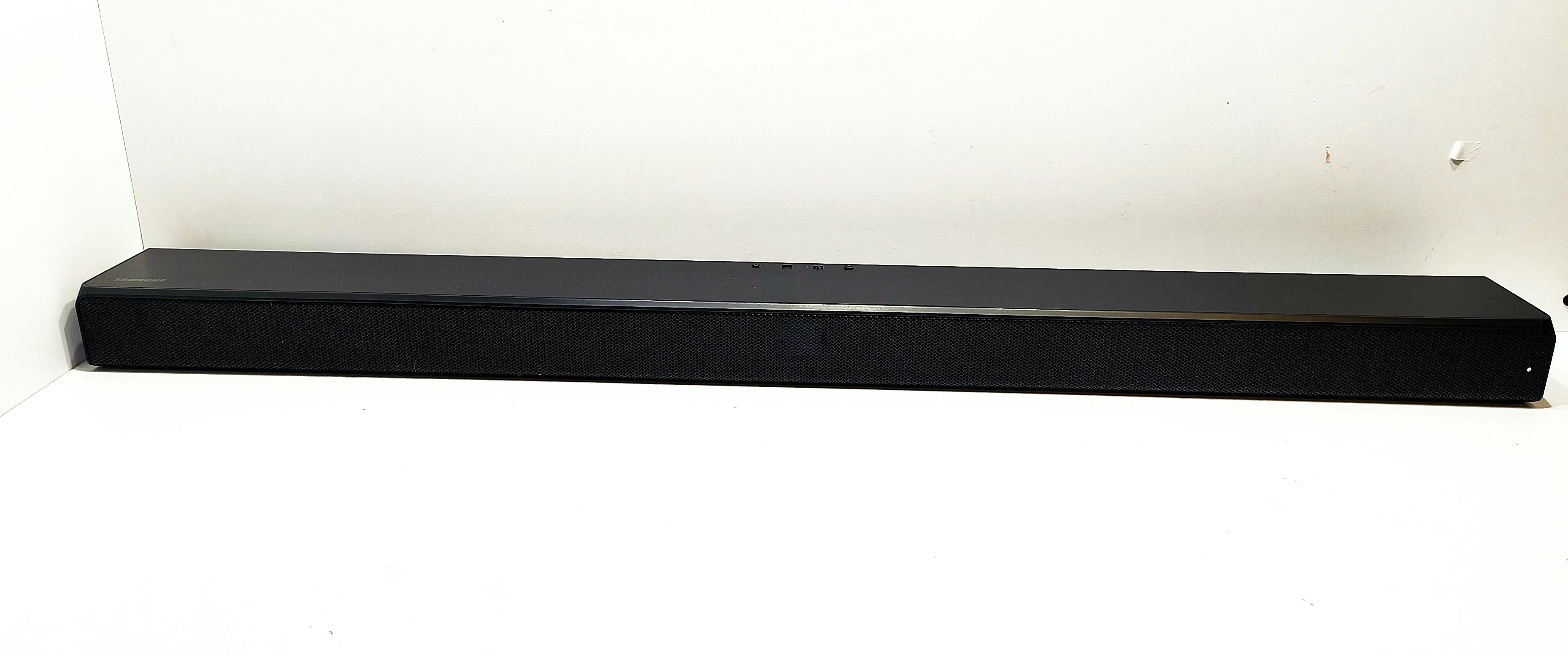 soundbar-samsung-hw-r550-subwoofer-pilot-system-dzwieku-208026-235142