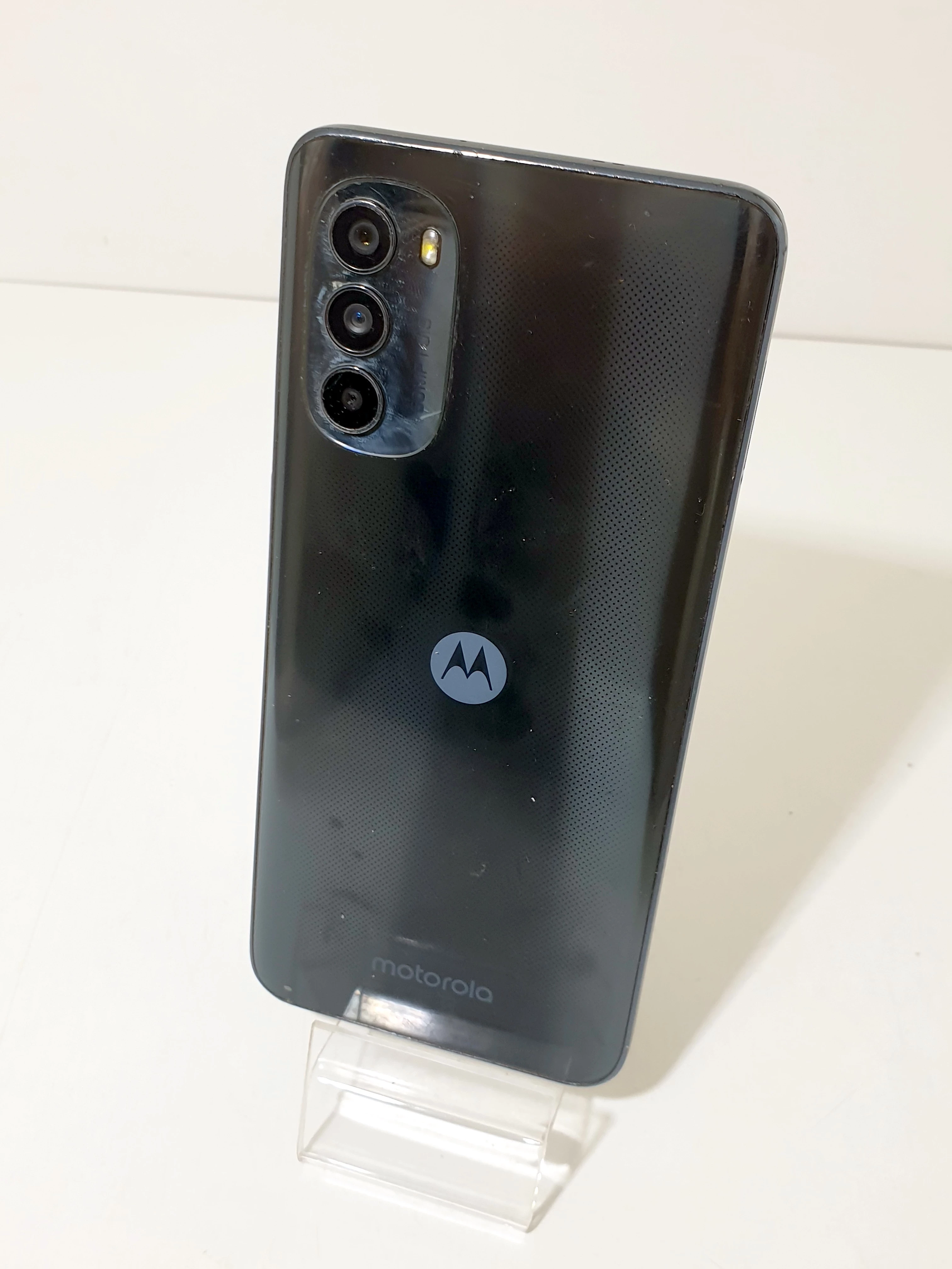telefon-motorola-moto-g82-6128gb-5g-na-czesci-kod-producenta-paua0016pl