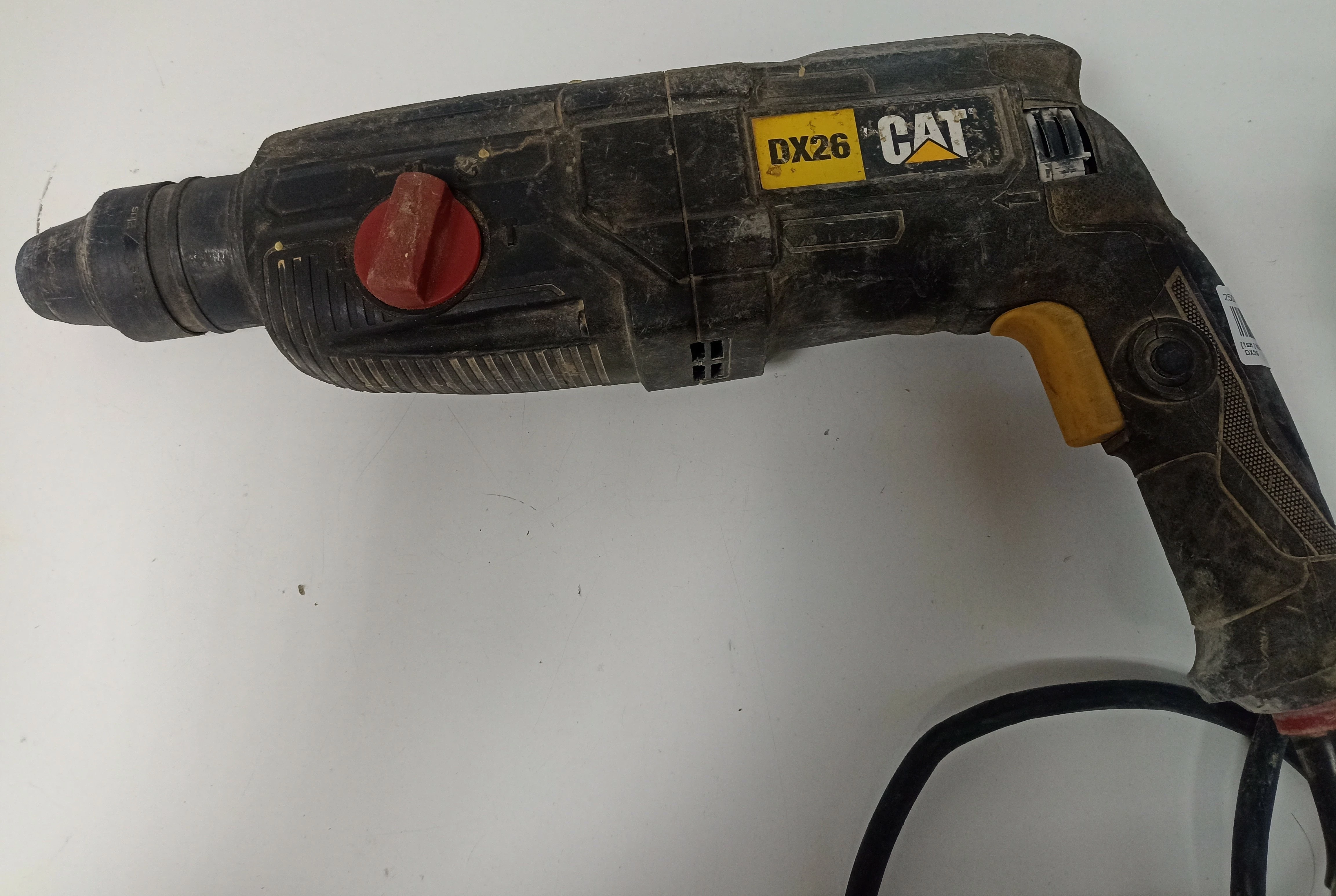 mlotowiertarka-cat-dx26-maksymalna-moc-80000