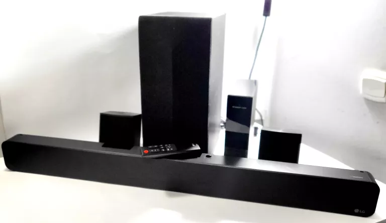 SOUNDBAR LG SN4R KOMPLET