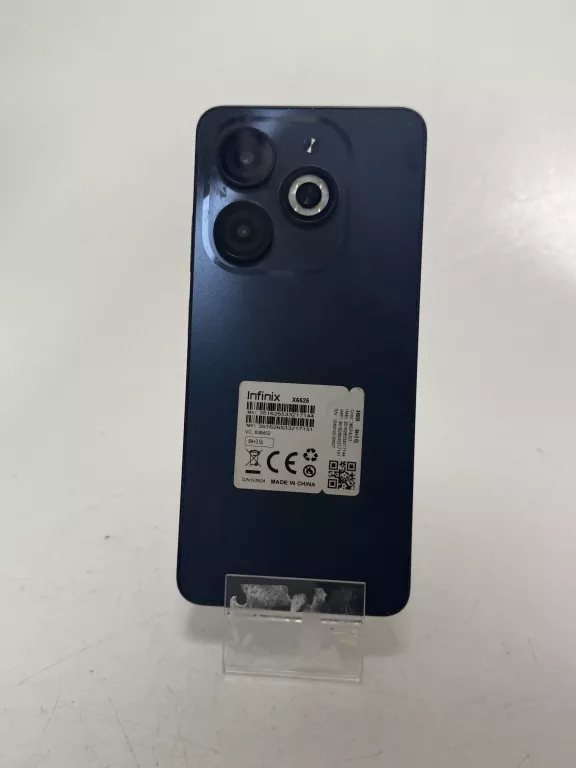 TELEFON INFINIX SMART 8 64/3 GB