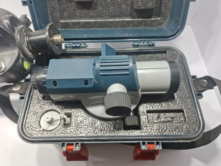 NIWELATOR BOSCH GOL 20 D