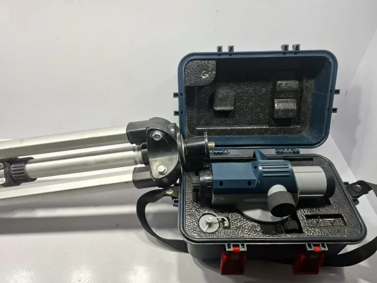 NIWELATOR BOSCH GOL 20 D