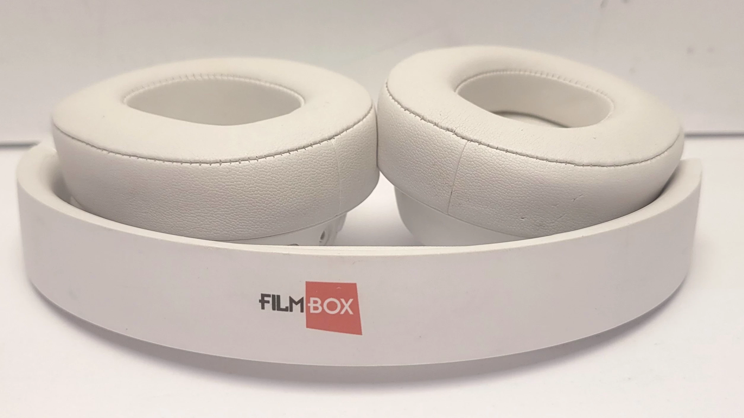 sluchawki-bt-jbl-tune720bt-biale-kolor-dominujacy-129357-2