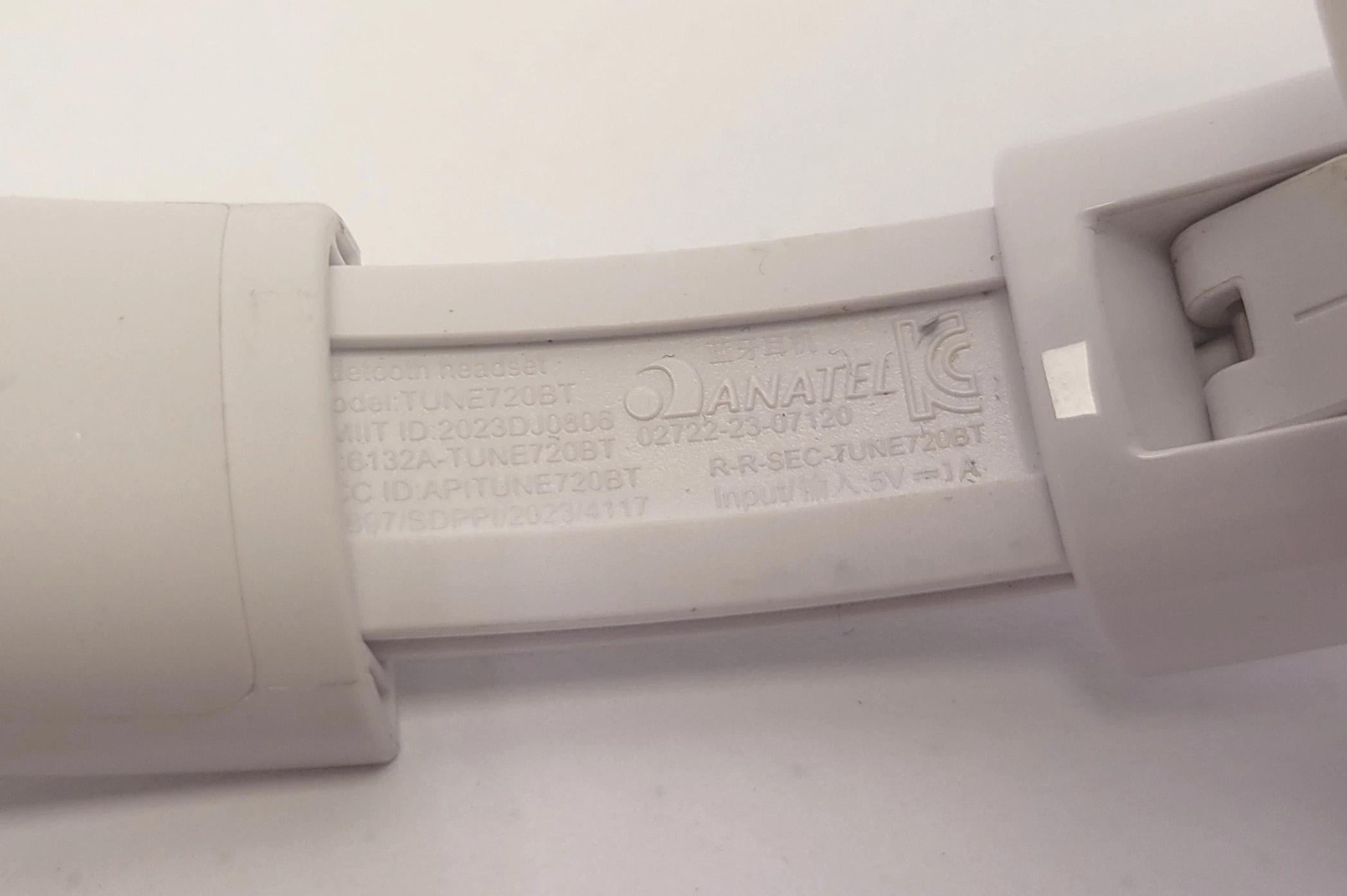 sluchawki-bt-jbl-tune720bt-biale-stan-11323-2