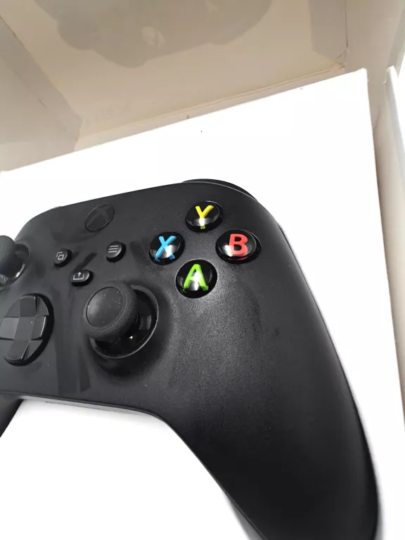PAD BEZPRZWODOWY MICROSOFT XBOX ONE 1914