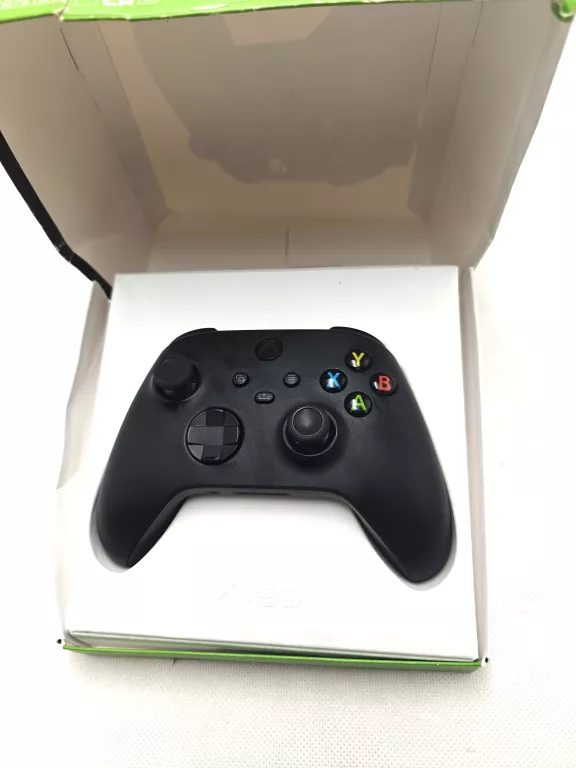 PAD BEZPRZWODOWY MICROSOFT XBOX ONE 1914