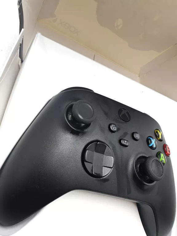 PAD BEZPRZWODOWY MICROSOFT XBOX ONE 1914