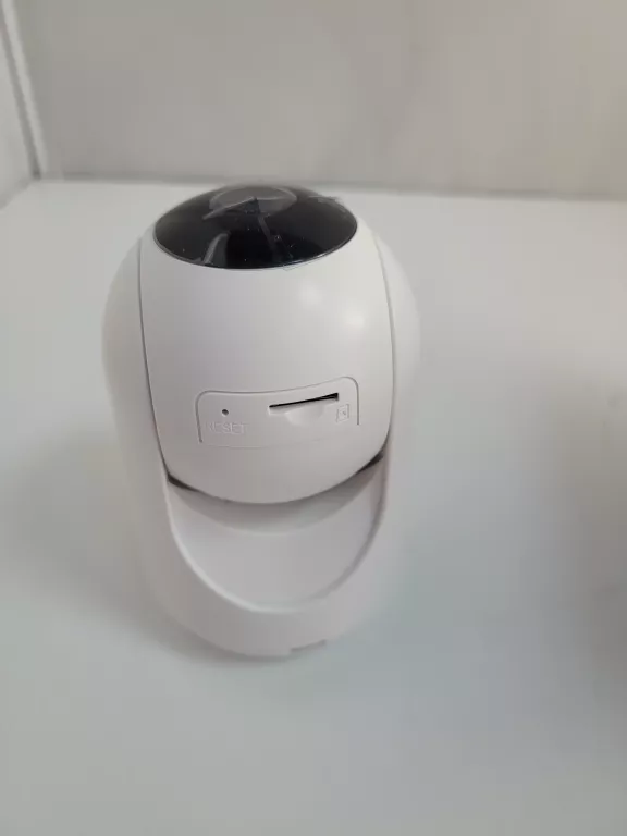 INTELIGENTNA OBROTOWA KAMERA WEWNĘTRZNA LSC SMART CONNECT