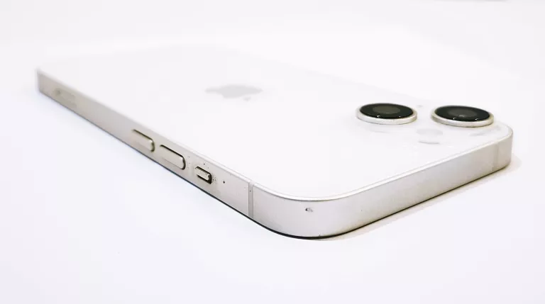 TELEFON APPLE IPHONE 14 6 GB/128 GB 85%