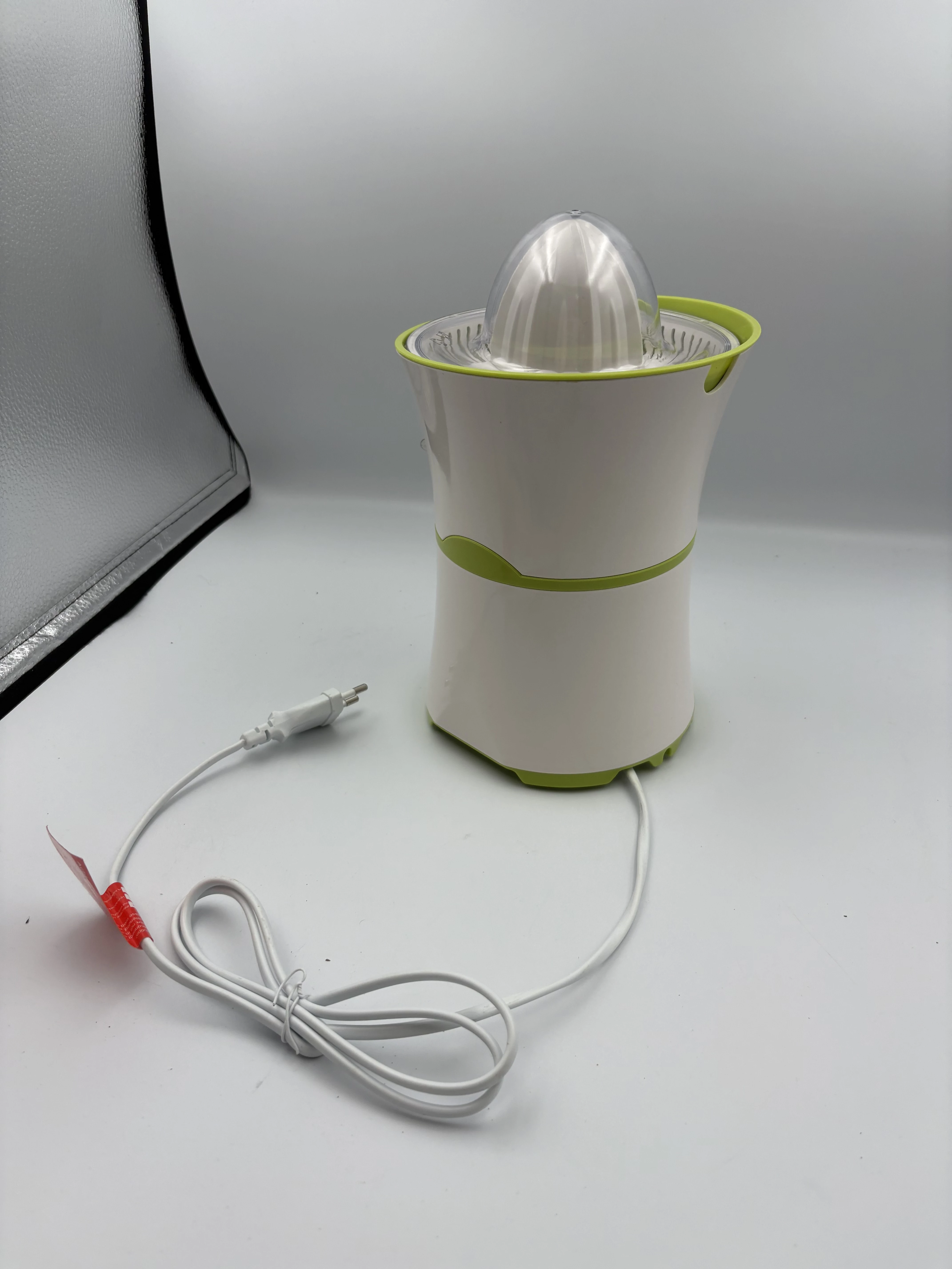 wyciskarka-do-cytrusow-kolor-dominujacy-129357-10