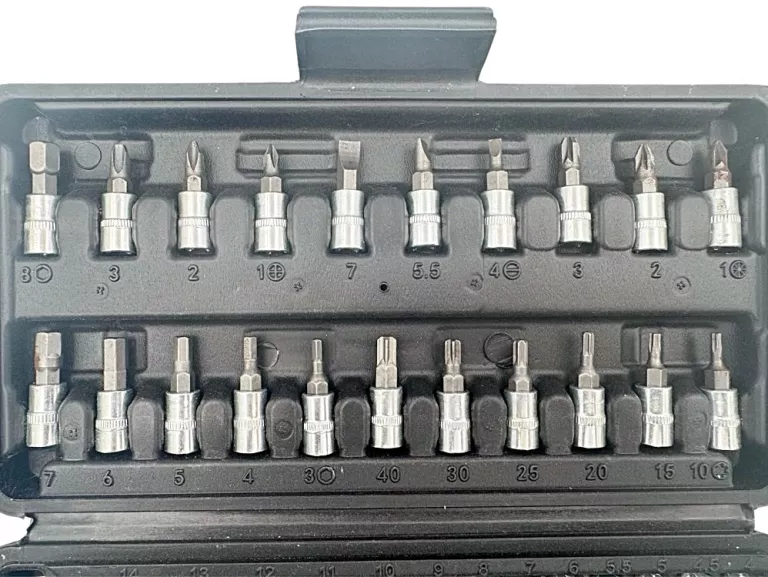 ZESTAW KLUCZY NASADOWYCH WRENCH SET MIX 46 ELEMENTÓW