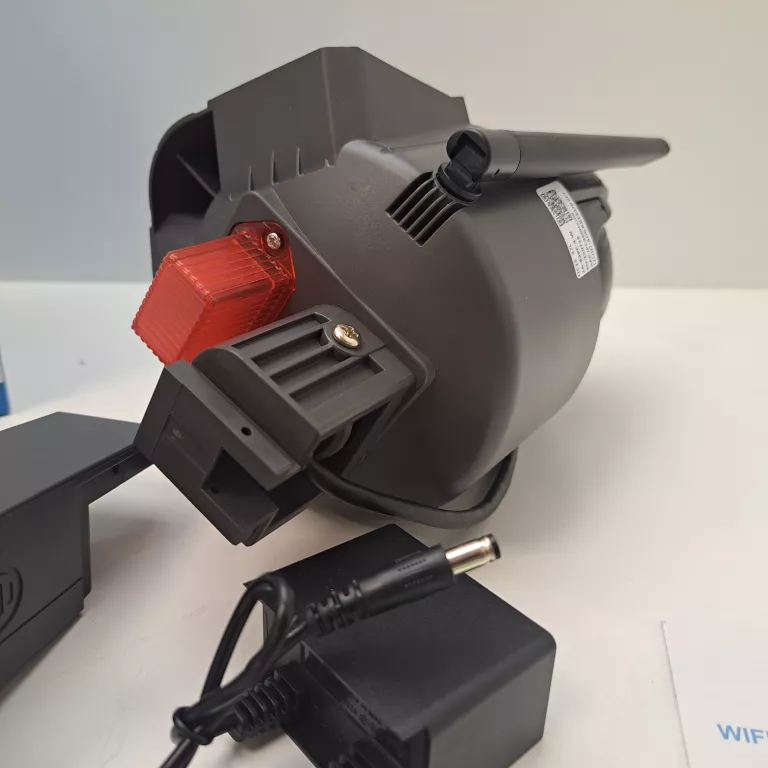 kamera-zewnetrzna-kamera-dwa-obiektywy-certyfikaty-zgodnosci-218669-1