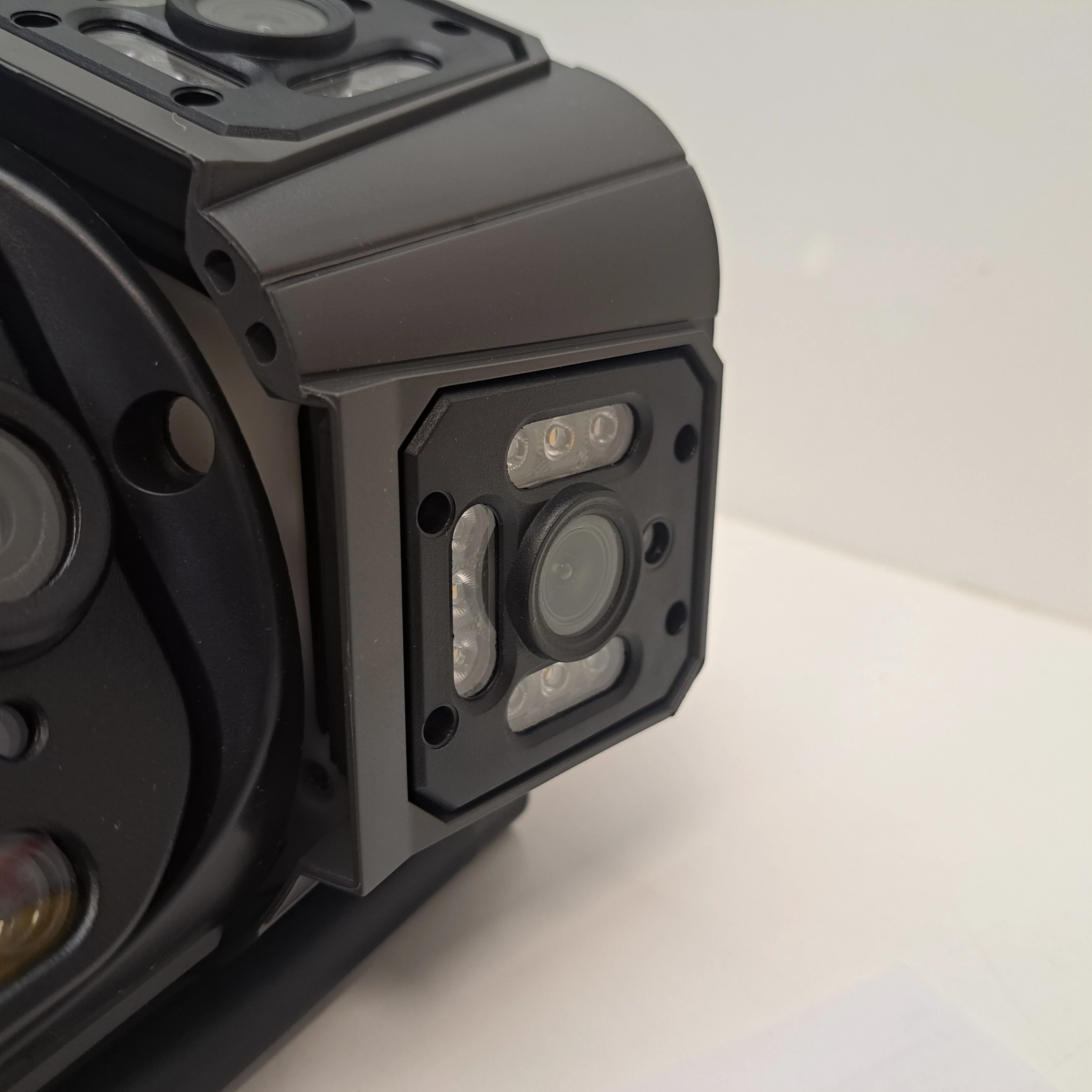 kamera-zewnetrzna-kamera-dwa-obiektywy-rodzaj-242997-471653