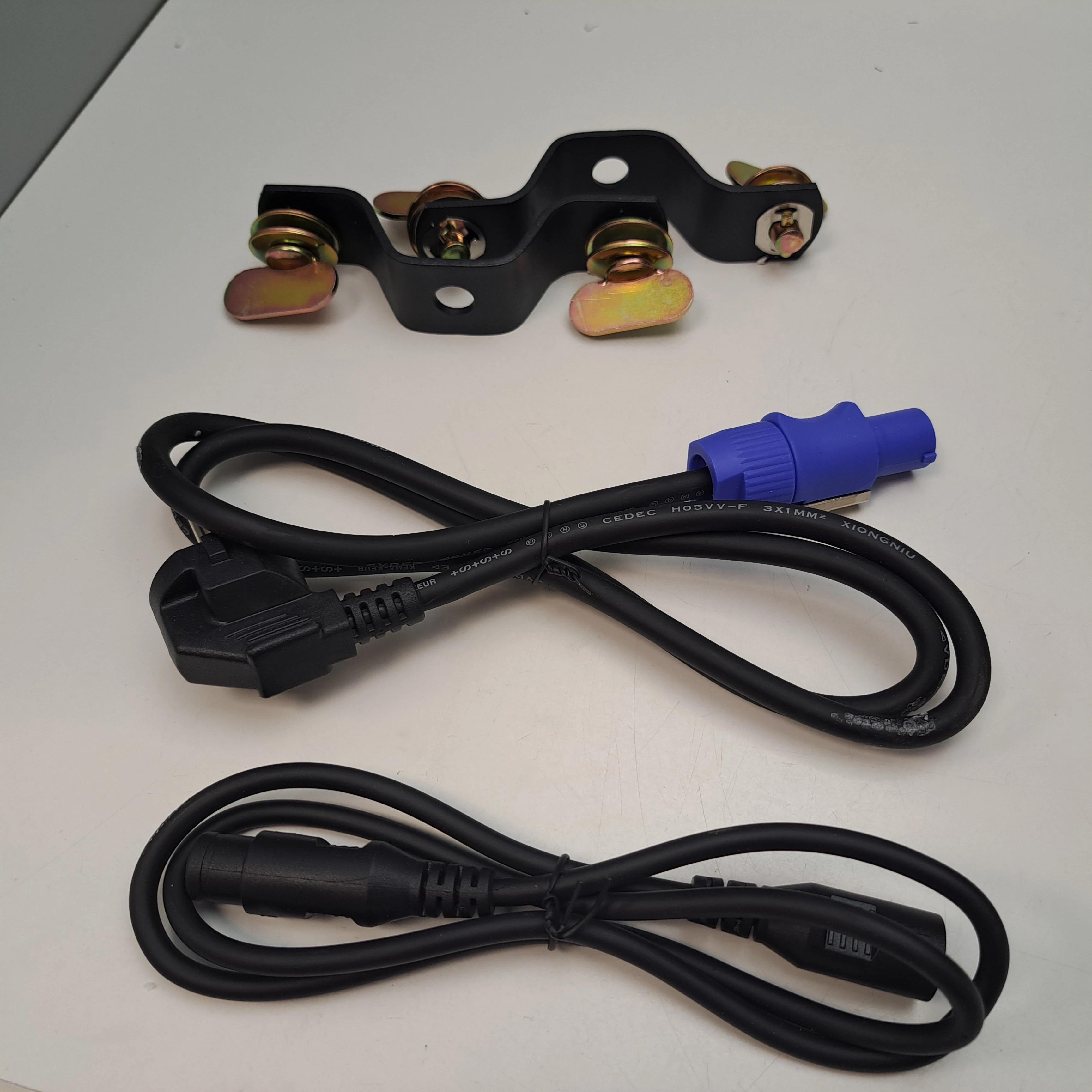 profesionalne-oswietlenie-sceniczne-glowa-ruchoma-led-smart-beam-marka-248811-958954