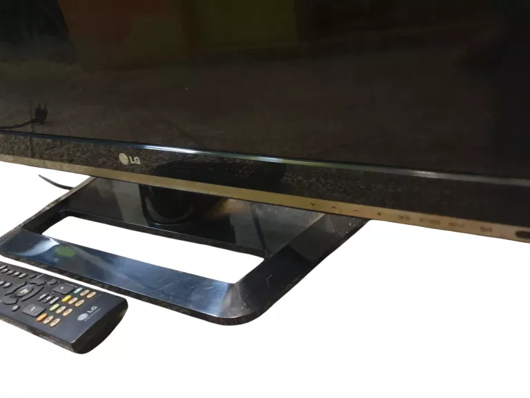 TELEWIZOR LG 42LS5600