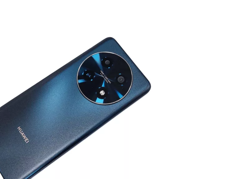 huawei-nova-12i-8128gb-pekniety-ekran-przekatna-ekranu-670