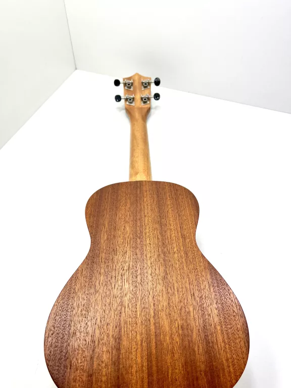 PUKA PU-BE01C UKULELE KONCERTOWE Z POKROWCEM 5 MM