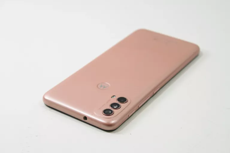 TELEFON MOTOROLA MOTO E40 4/64GB