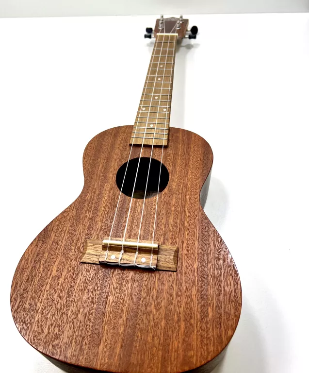 PUKA PU-BE01C UKULELE KONCERTOWE Z POKROWCEM 5 MM