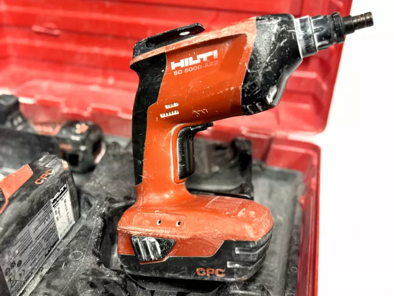 WKRĘTARKA DO PŁYT GIPSOWO-KARTONOWYCH HILTI SD 5000-A22 + PODAJNIK
