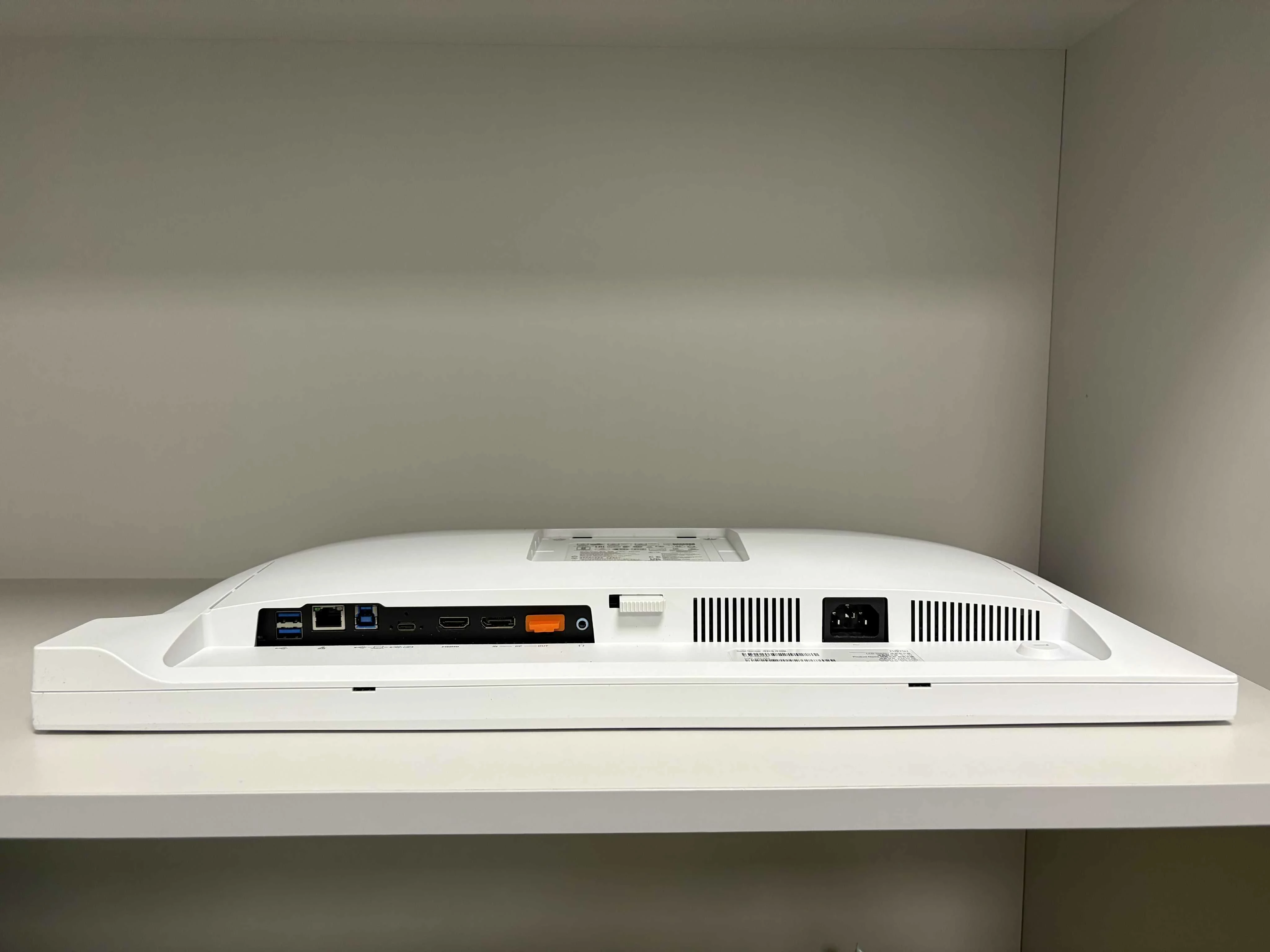 monitor-led-fujitsu-p2410te-zestaw-igla-kod-producenta-s26361-k1699-v140